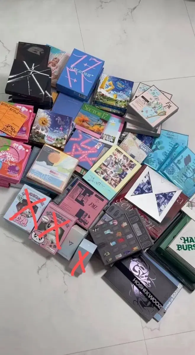 세븐틴 개봉 앨범, 슬로건, 이미지피켓, 응원봉 판매