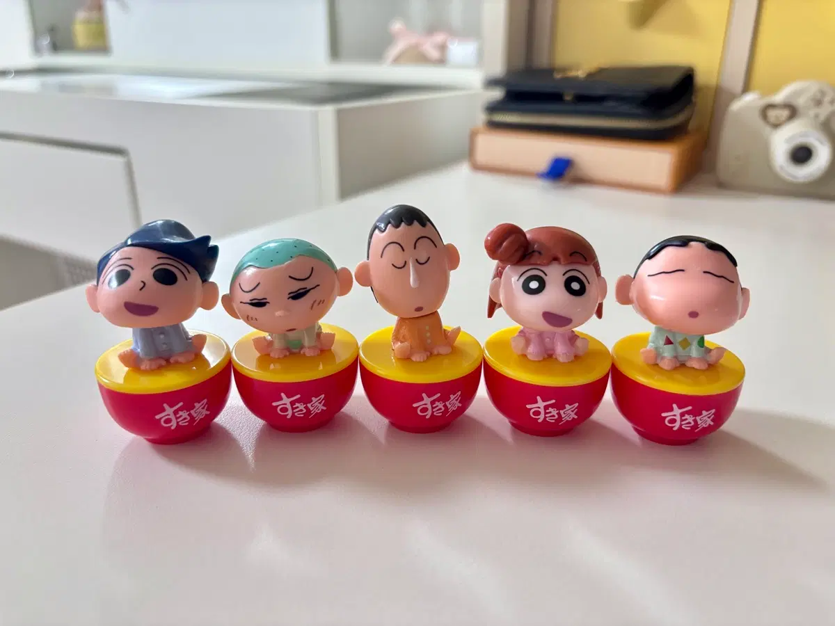 짱구 폭풍수면 스키야 콜라보 보블헤드 피규어