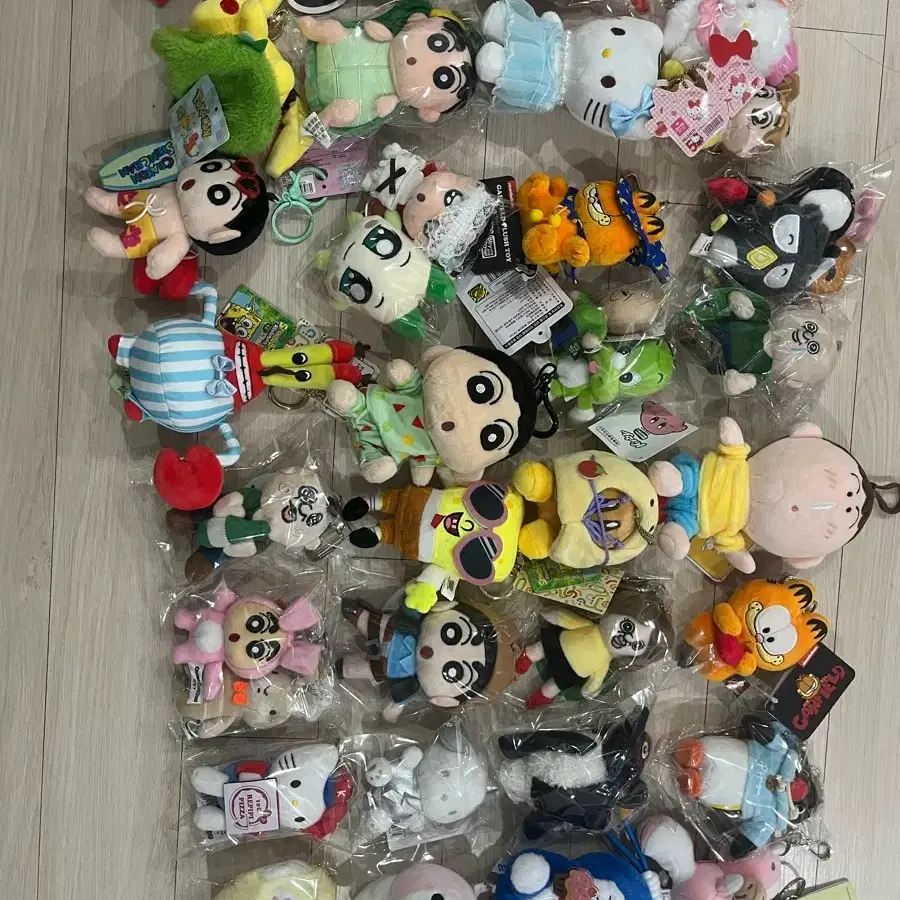 산리오,짱구인형 등 여러가지 키링 개당 3000원에 팔아요