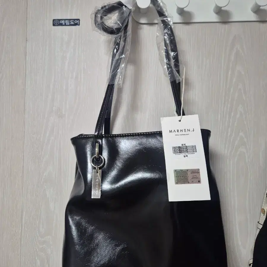 마르헨제이 로메백 MJ249PU10LOME3BK 블랙