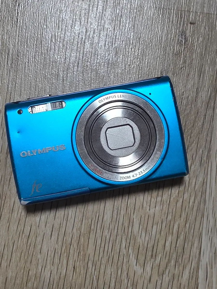 Olympus FE-5050 ๋ธ๋ฃจ