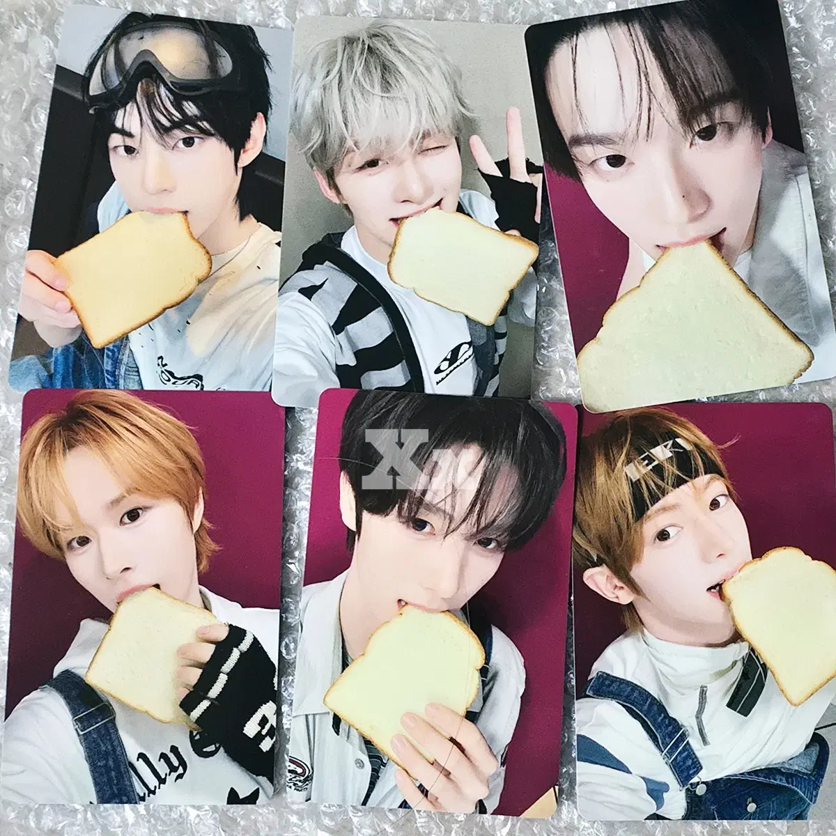0307 TWS 투어스 YZY 이즈위 식빵포카 미공포 양도