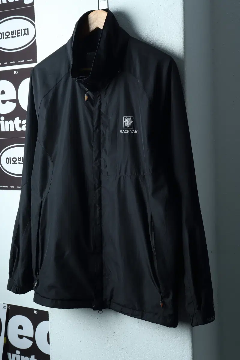 (L) 블랙야크 집업 바람막이 점퍼자켓 경량 등산 블랙-H39286