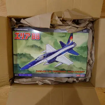 하세가와 1/48 지역 88 F-20 타이거 샤크 카자마 신