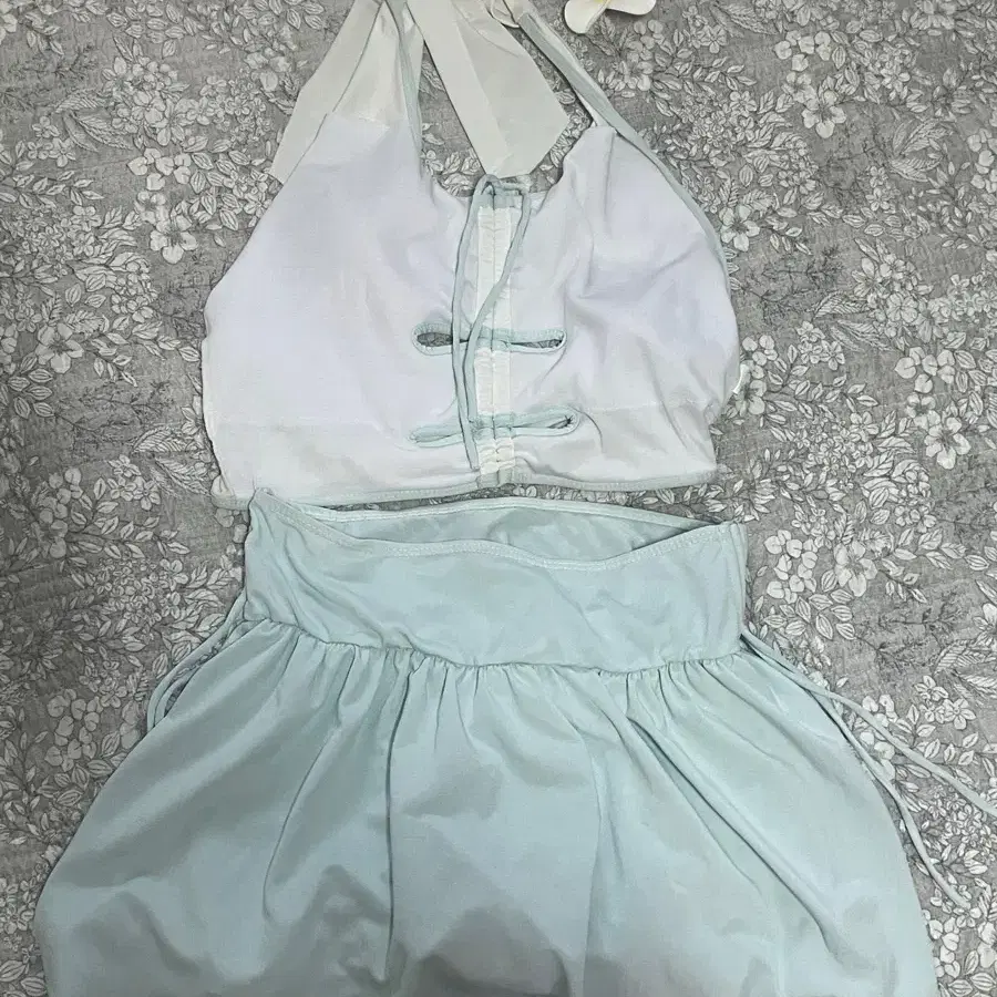 안 입는 수영복 팔아요