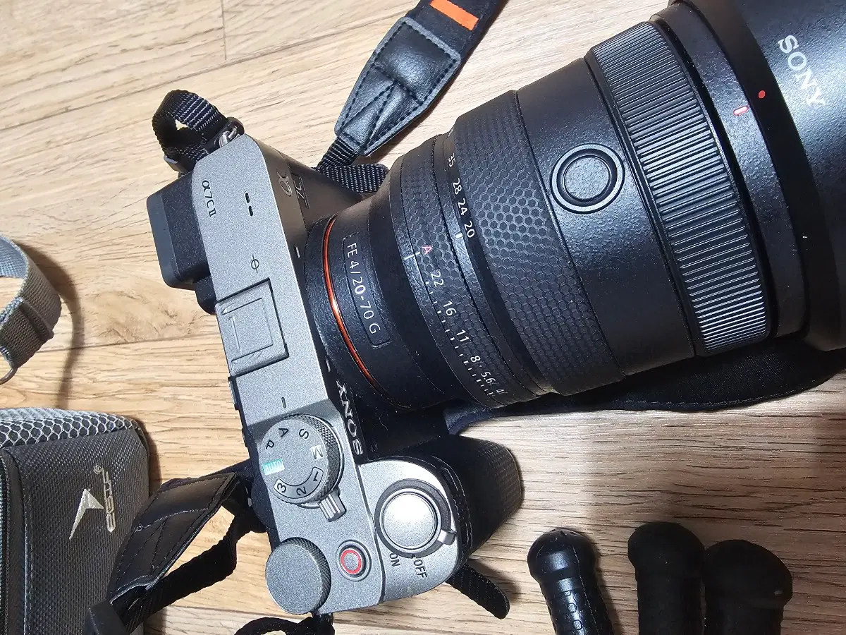 소니 20-70mm f4 g 렌즈