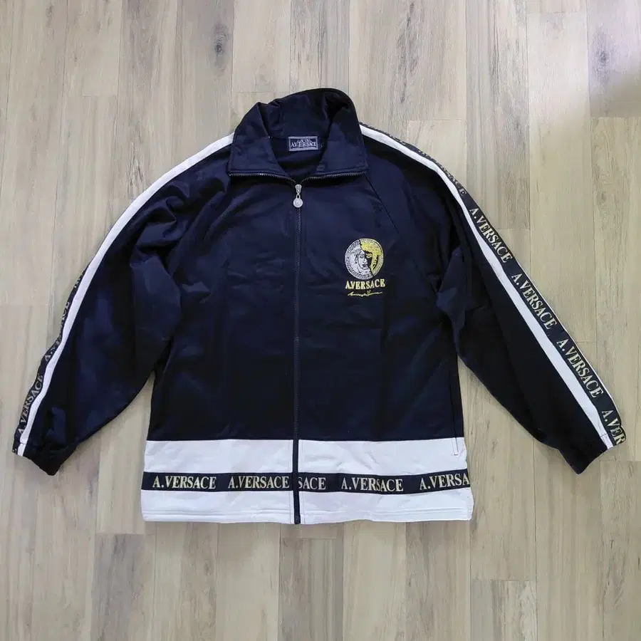 A Versace 트랙탑 자켓