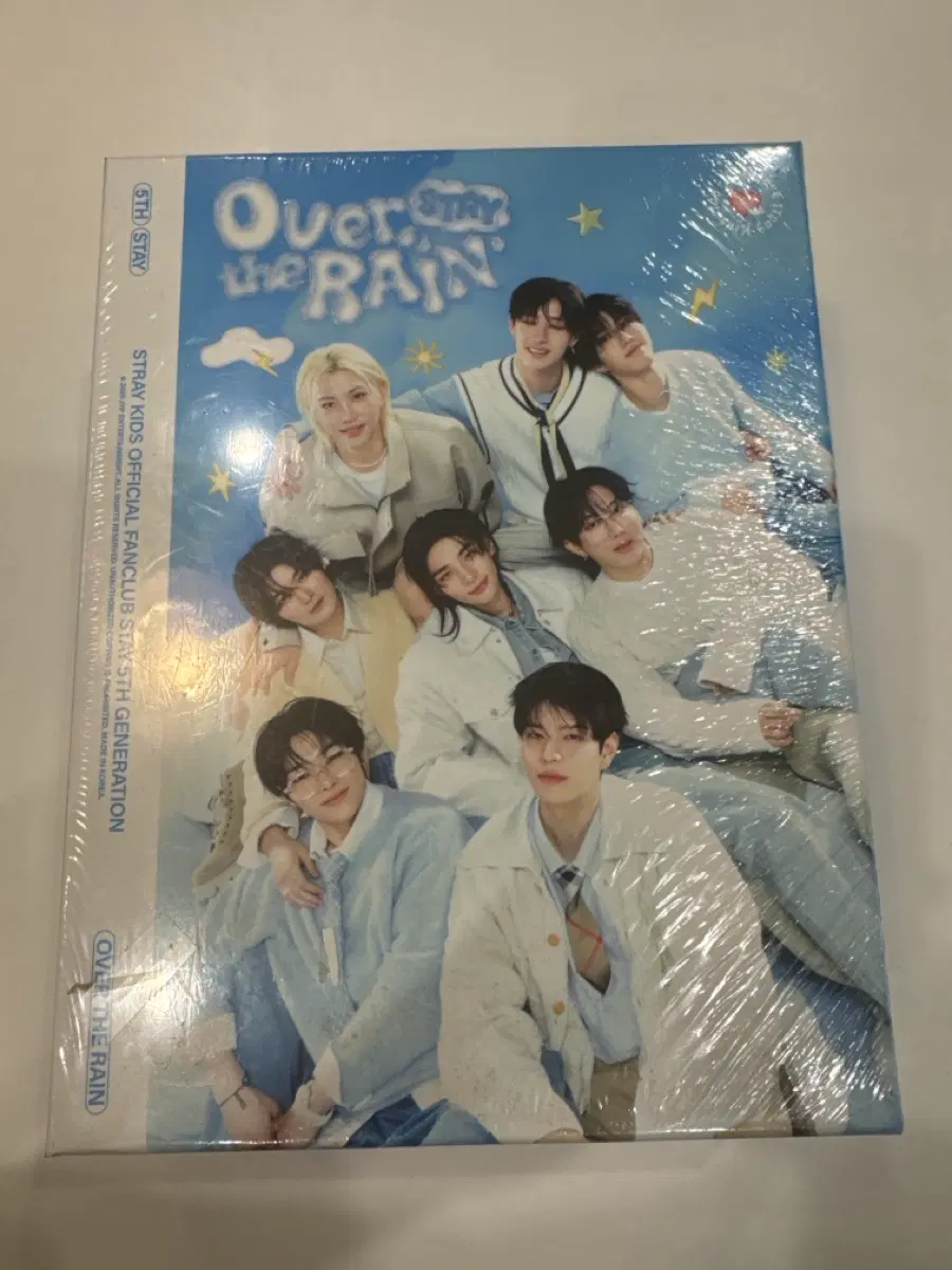 스트레이 키즈 팬클럽 5기 'Over the Rain' 앨범