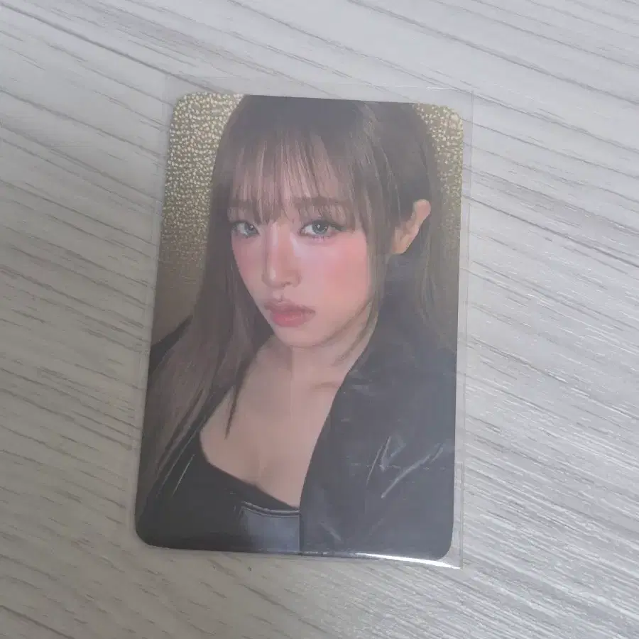 최예나 잡힐 듯 말 듯한 2세계 MD 포토카드 판매