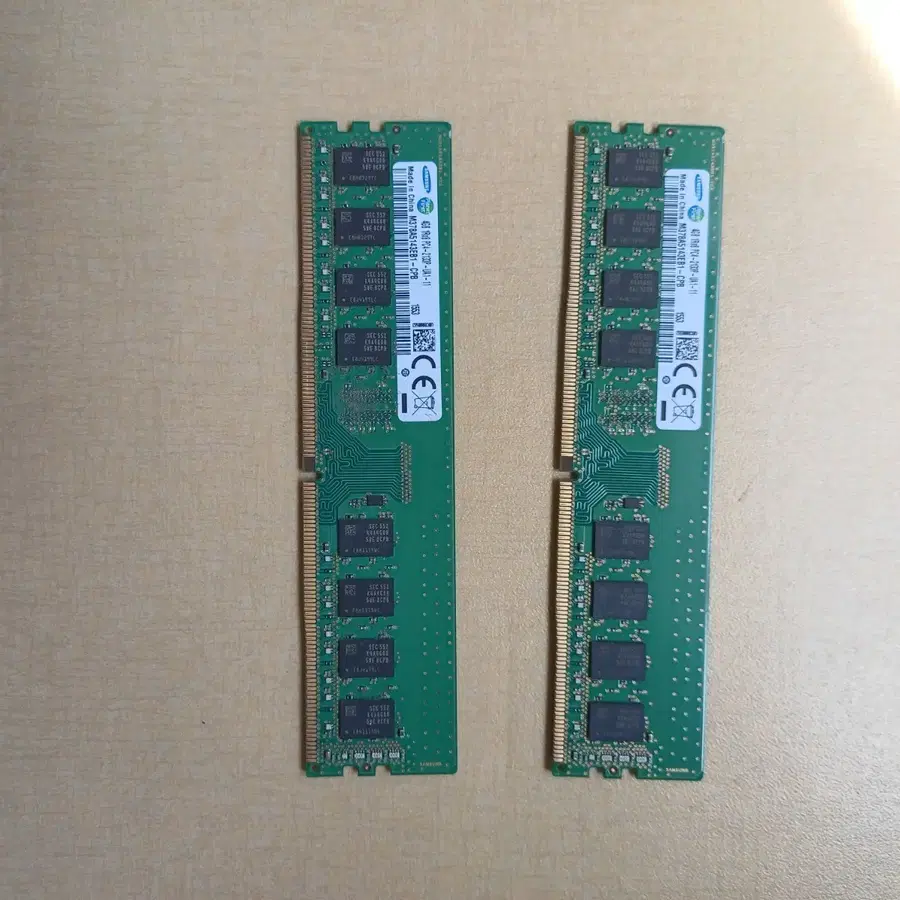 삼성 DDR3 PC3-10600 4GB 2개