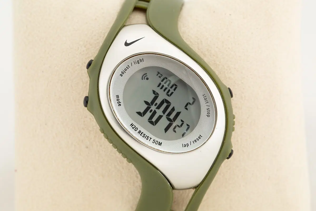 나이키 트라이엑스 Nike Triax 런닝용 전자 LCD 시계 WK0006