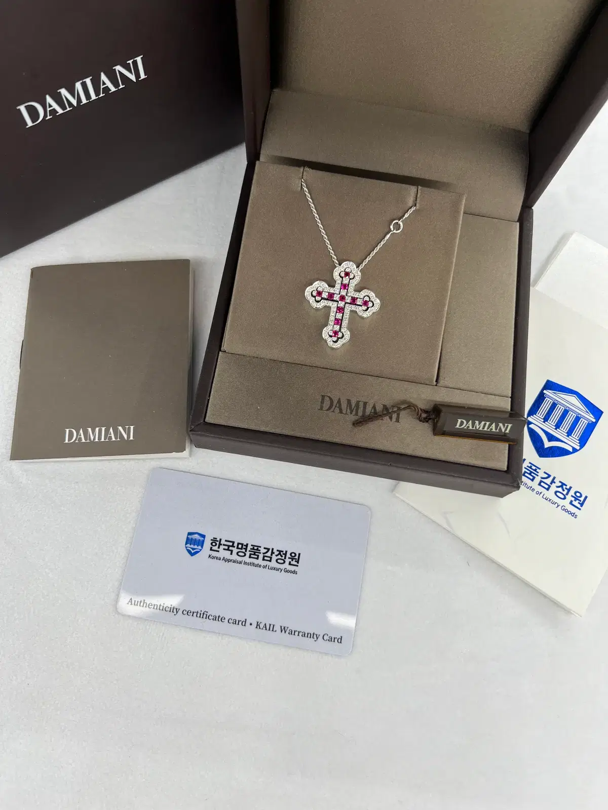 다미아니 비잔틴 화이트골드 루비 파베 다이아