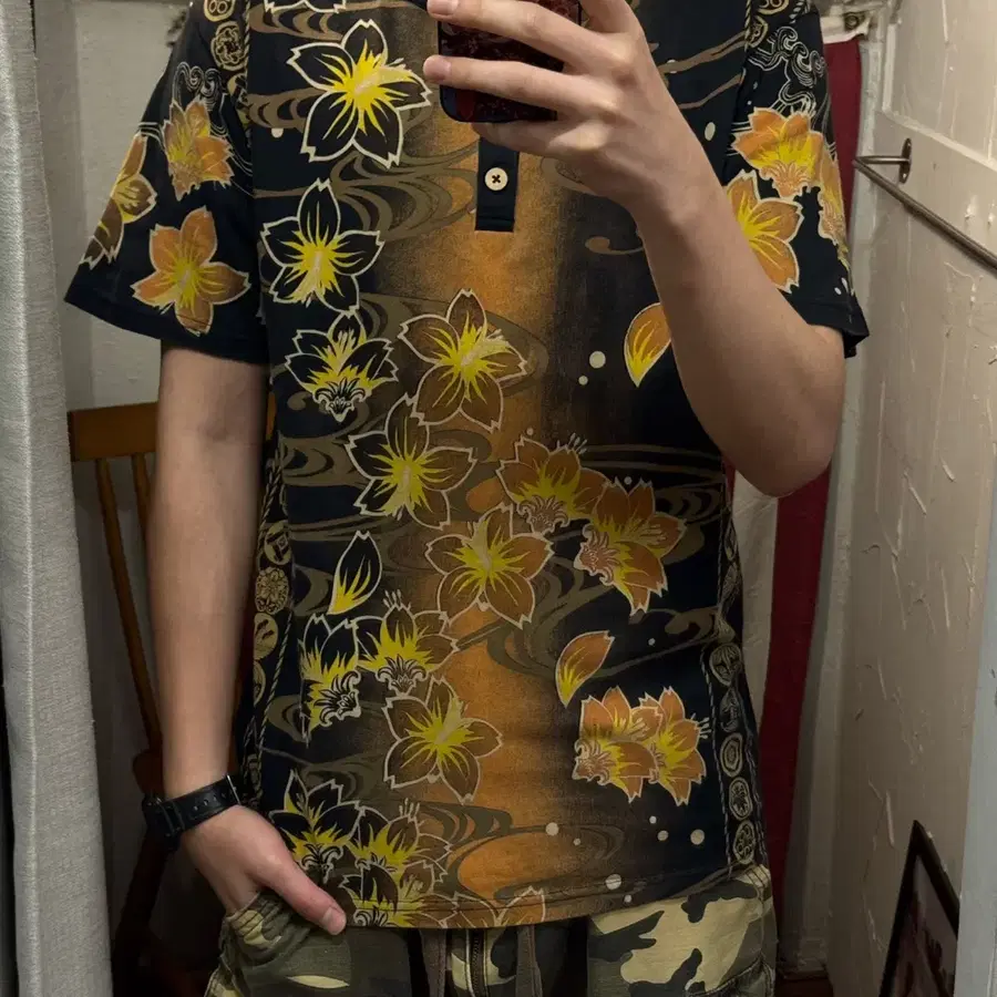 00s JPN VINTAGE 사쿠라 카라쿠사 헨리넥 반팔 티셔츠