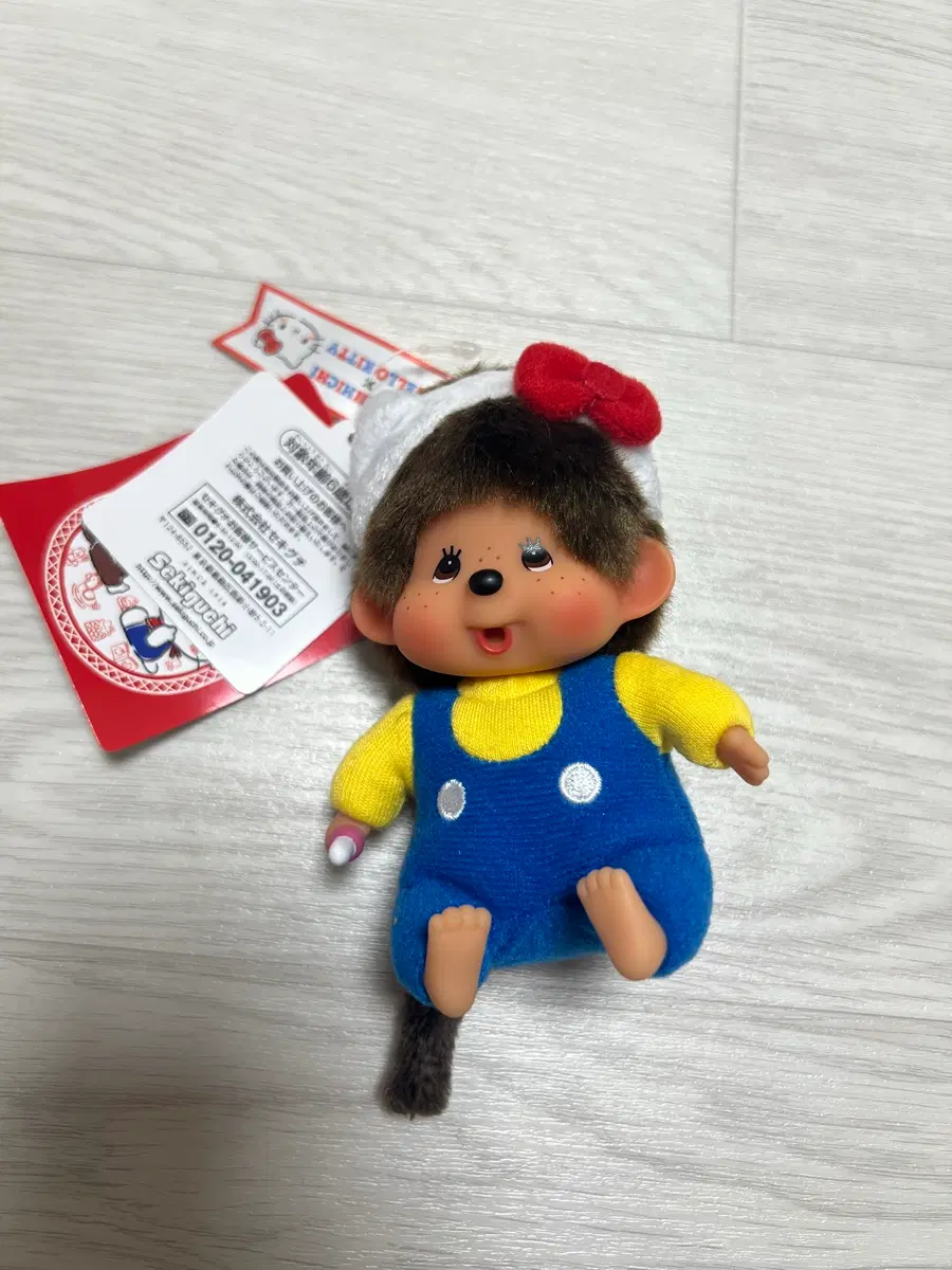 헬로키티 몬치치 키링