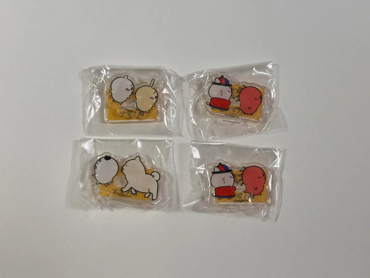 농담곰 먼작귀 콜라보 가챠 아크릴스텐드 4종일괄판매(모몽가 포함 일러스트 교환 가능)