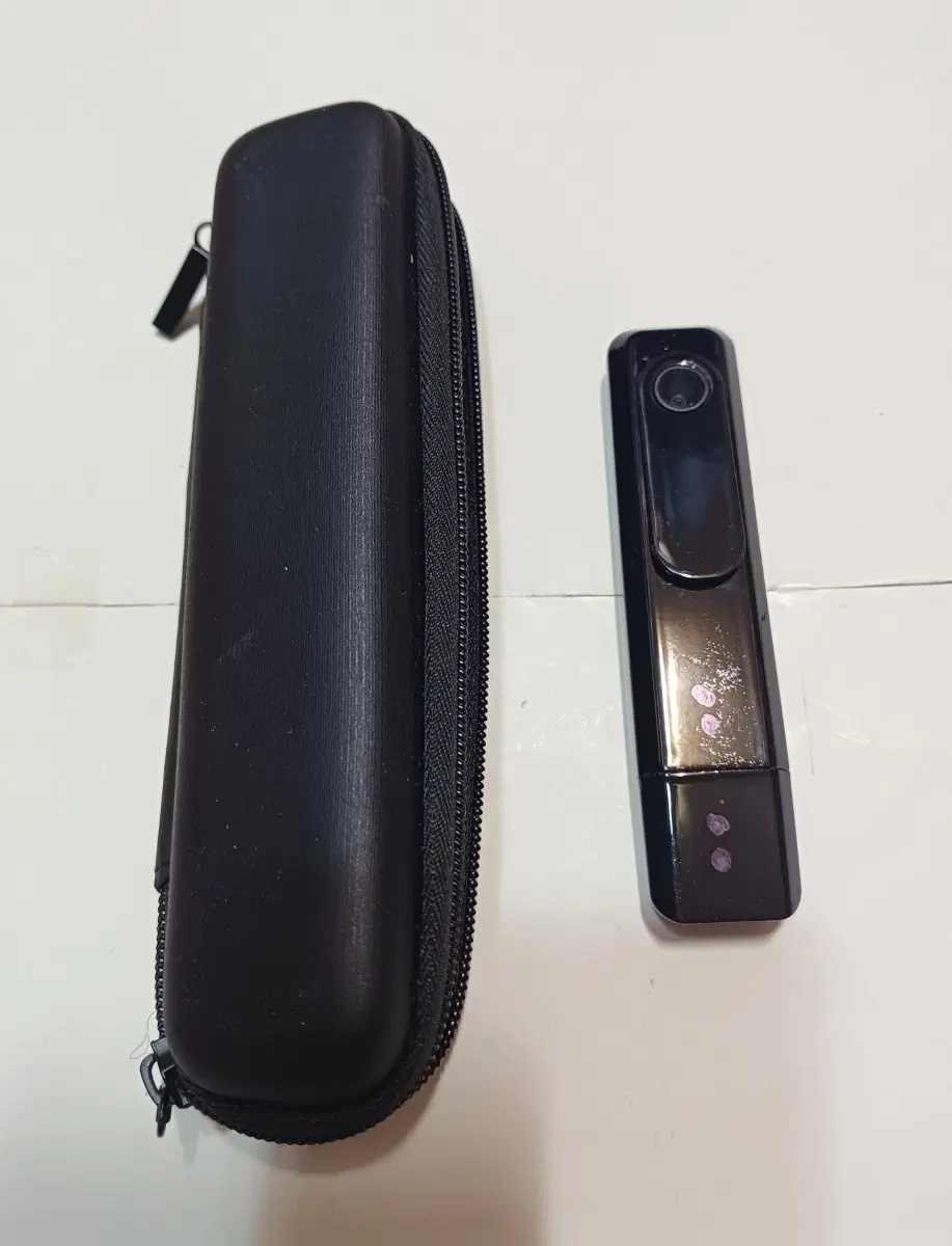 휴대용 미니카메라.