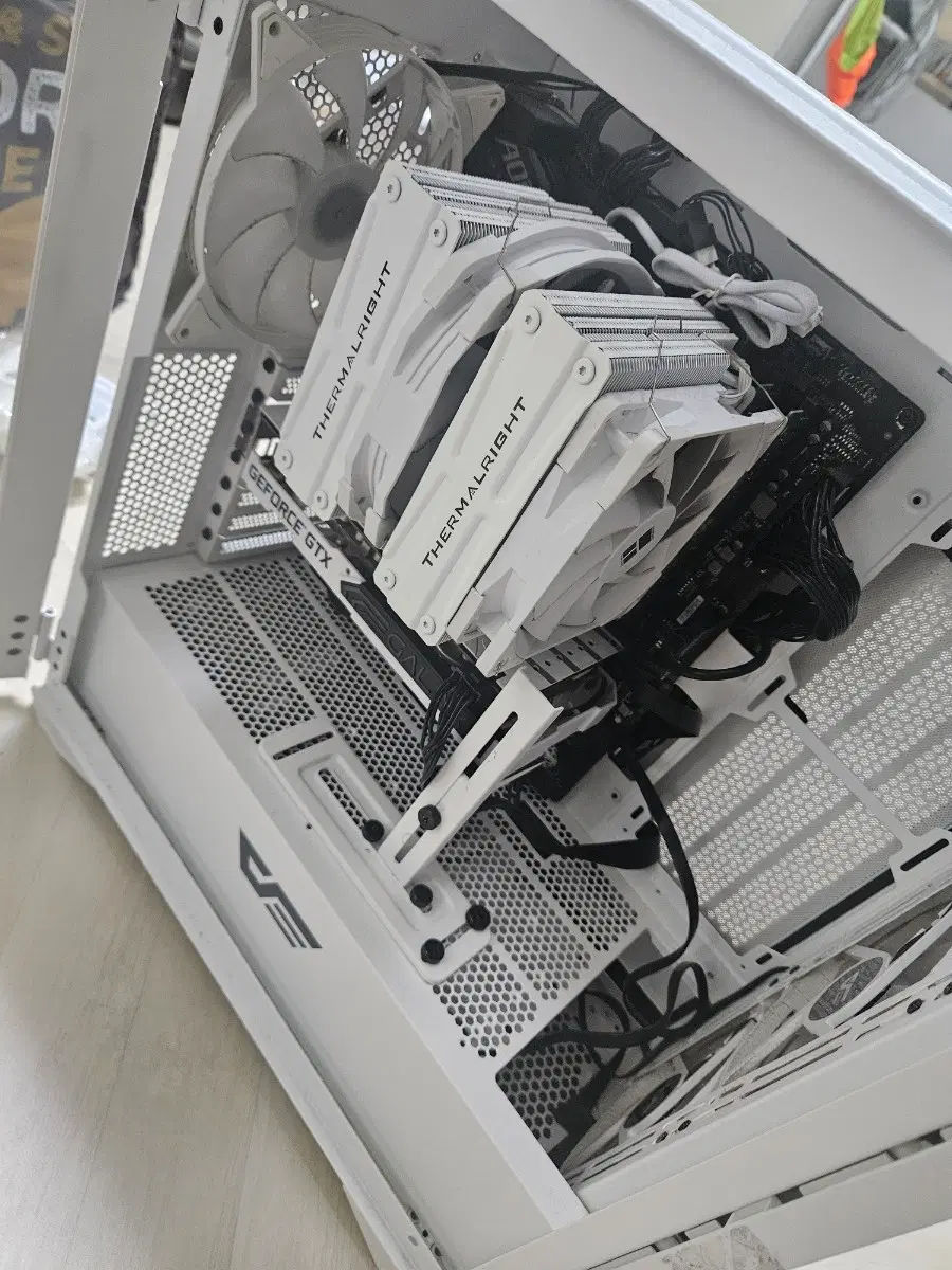 게이밍 작업 PC I9 13900kf / RAM64G / SSD 2T 데스크탑 본체