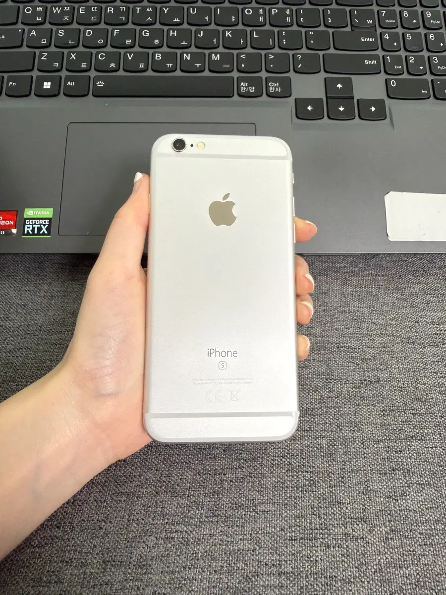ㄷ90 s급 아이폰6s 32기가 유음