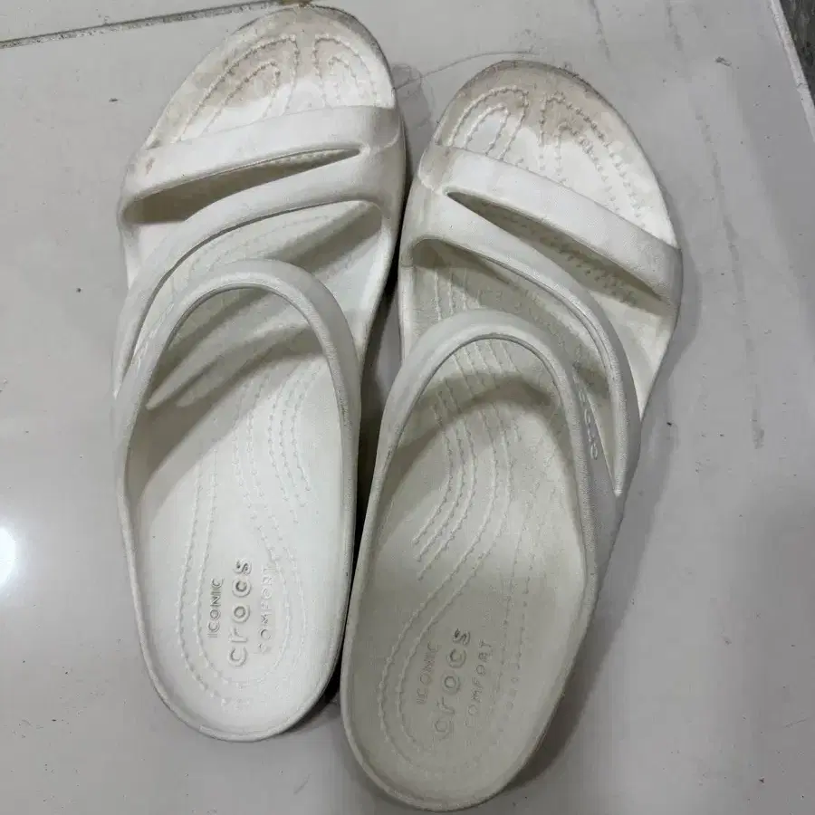 크록스 샌들 판매 240