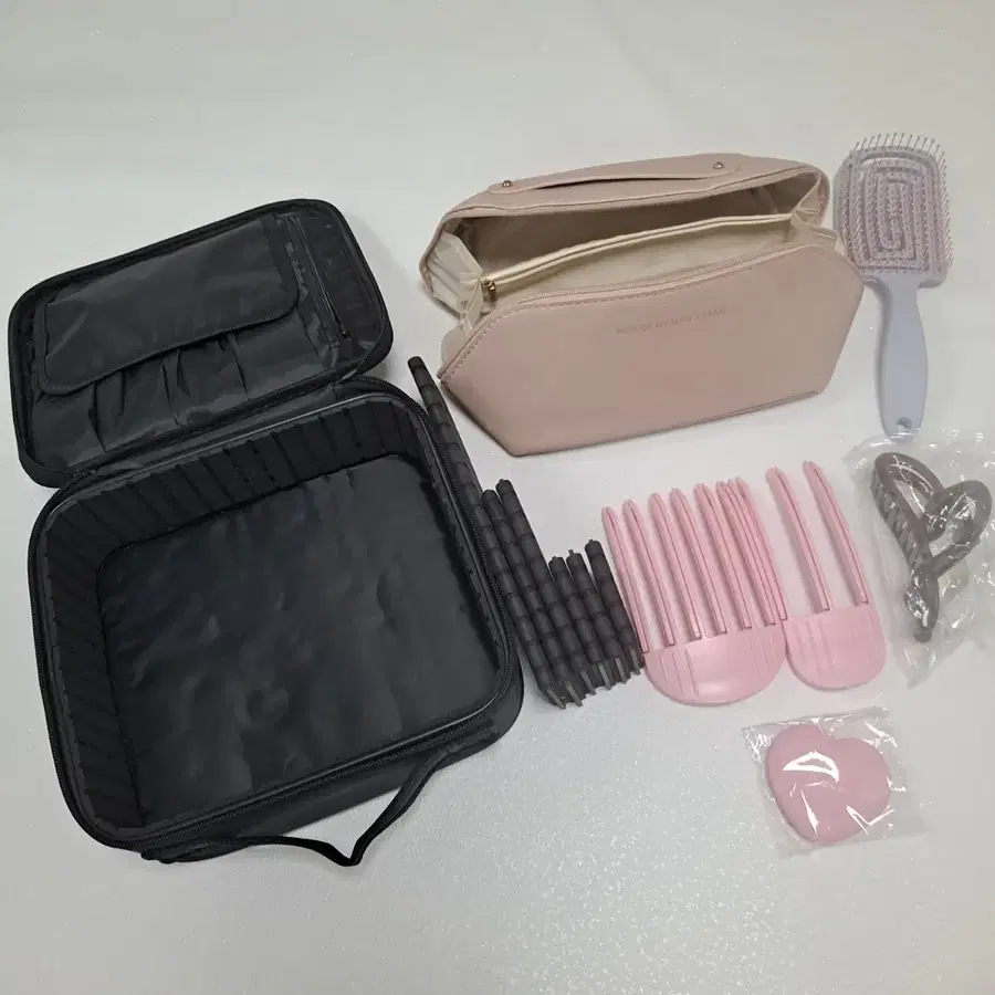화장품 칸막이 정리함, 파우치, 피카소 거울 외 미용소품 일괄