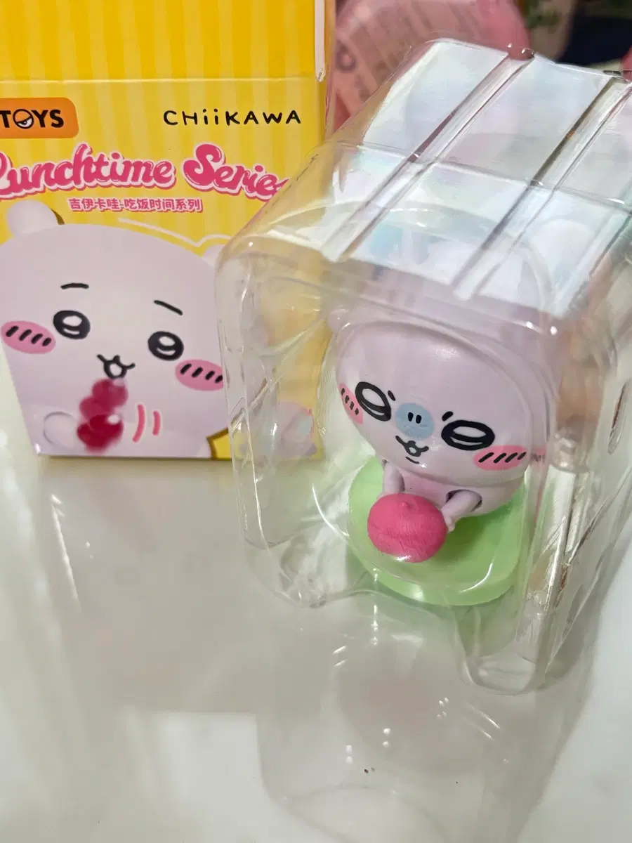 치이카와 런치타임 모몽가 교환 구합니다