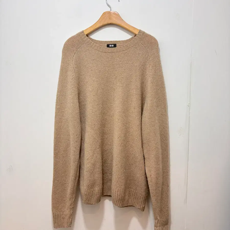 Uniqlo 유니클로 래글런 울 니트 베이지(남성L, 여성free)