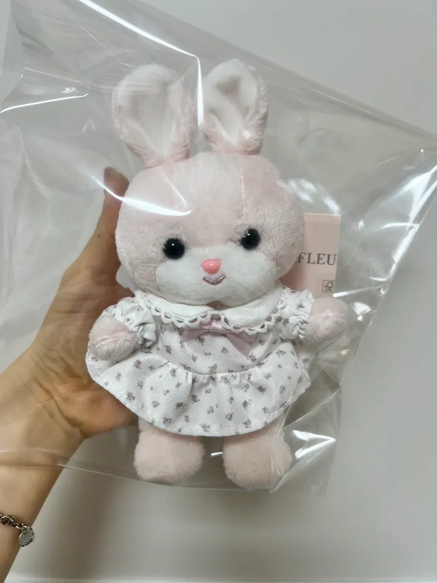 메종드플뢰르 요시토쿠 콜라보 크리미(토끼)