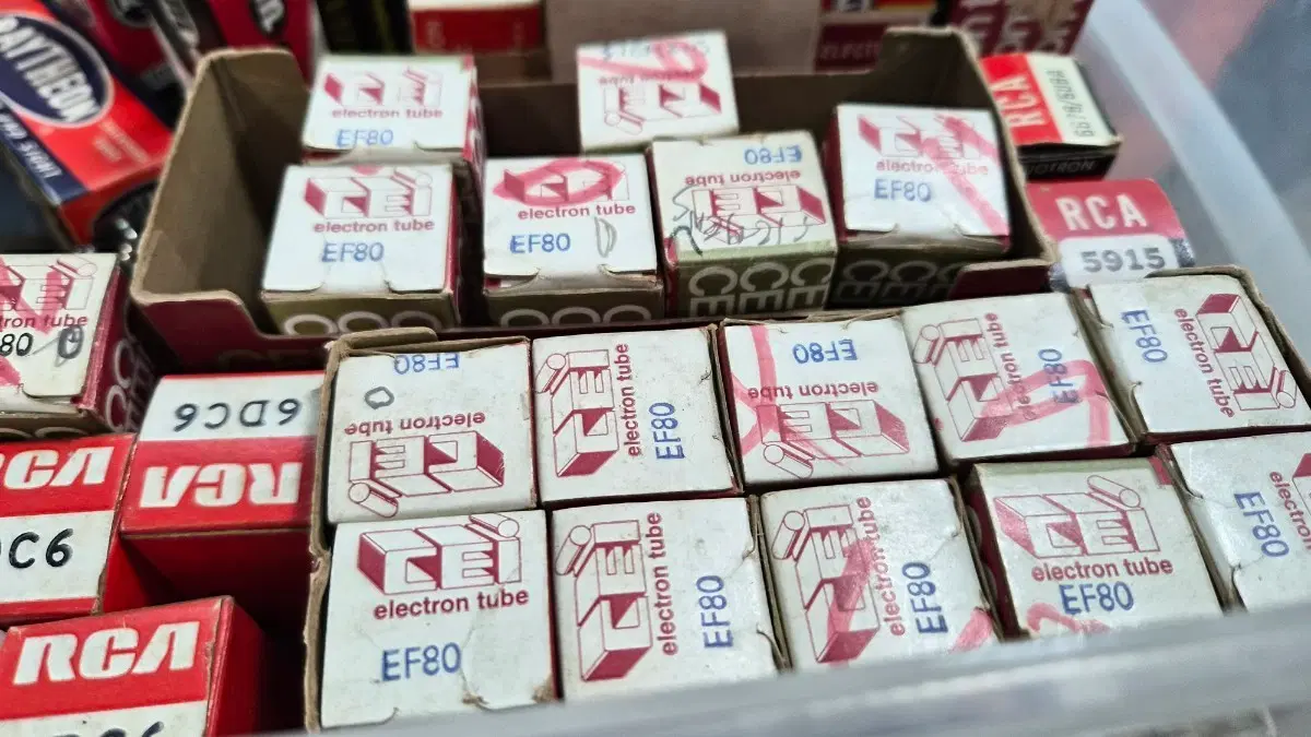 EF80 일렉트론 진공관