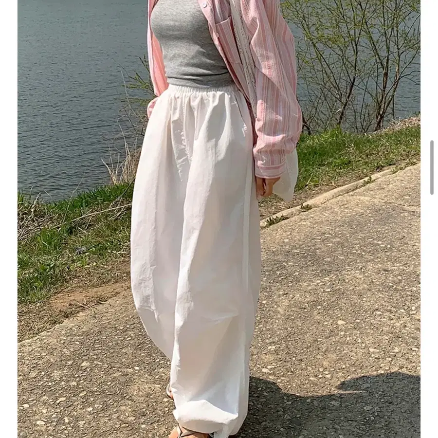 모어라운드 나일론팬츠(새상품)