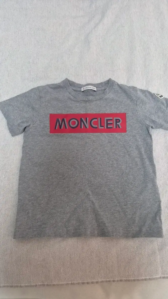 몽클레어키즈반팔4a