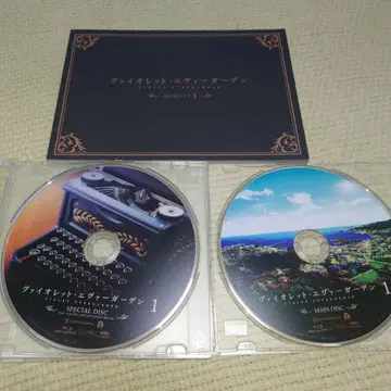blu-ray 바이올렛 에버가든 1권의 BD 2장과 소책자