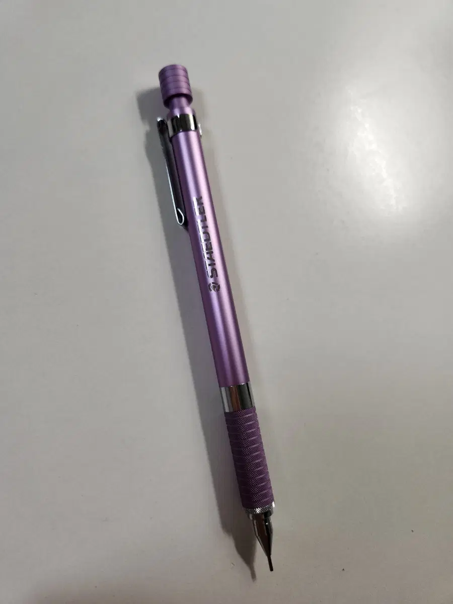 스테들러 한정판 샤프 퍼플