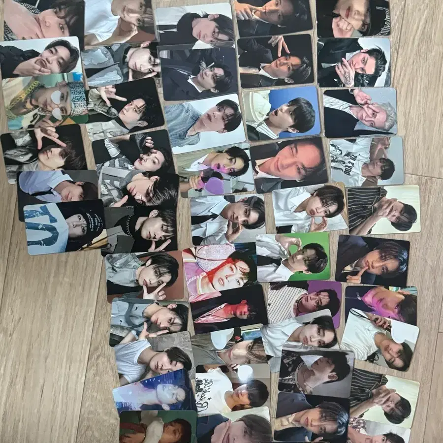 더보이즈 포카판매 주연 선우 현재 영훈 큐 에릭