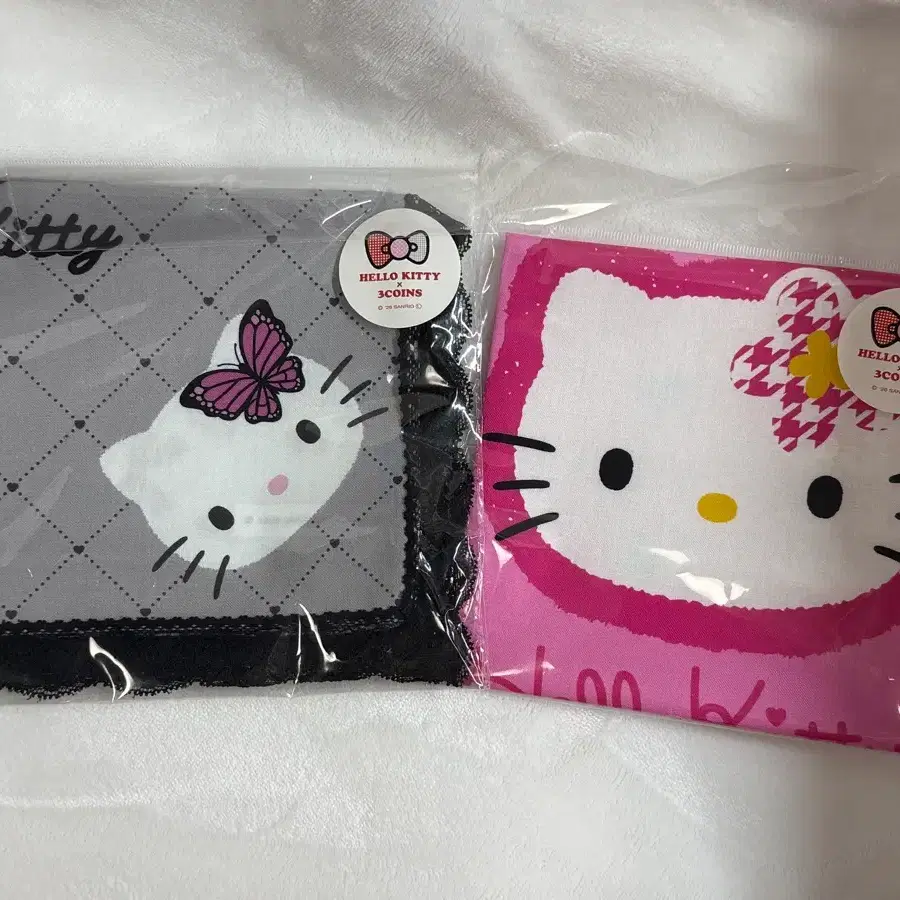 (미개봉)쓰리코인 헬로키티 손수건 세트 스카프 미사용 산리오 hellokitty 3coins