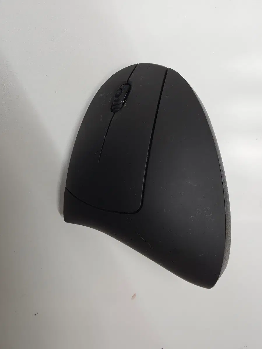 ANKER 앵커 인체공학 버티컬 무선 마우스 A7852 블랙