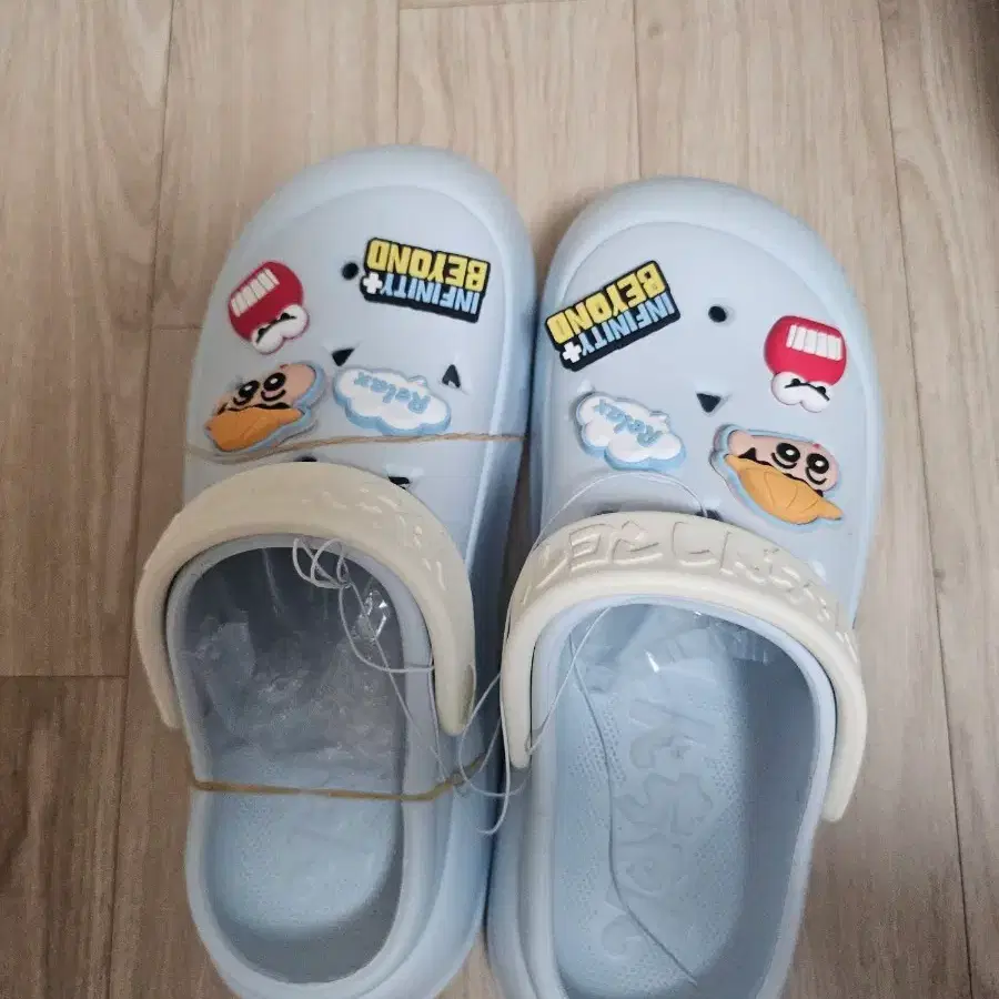 짱구 크록스 라이트 블루