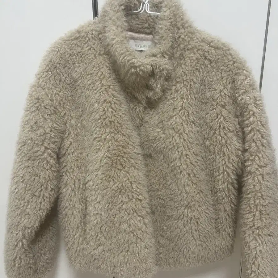 뉴뉴 뽀글이 자켓 베이지
