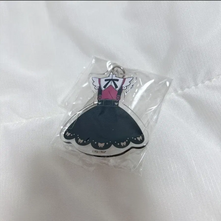 니디걸 오버도즈 아메쨩 극장 한정 의상 아크릴 키링 팔아요.