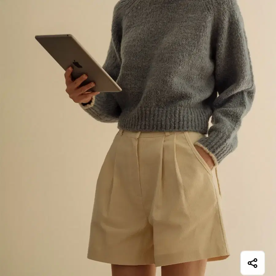 틸아이아이 코듀로이 팬츠