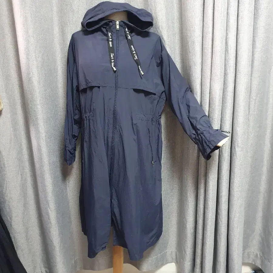 비지트뉴욕 사각사각 집업코트