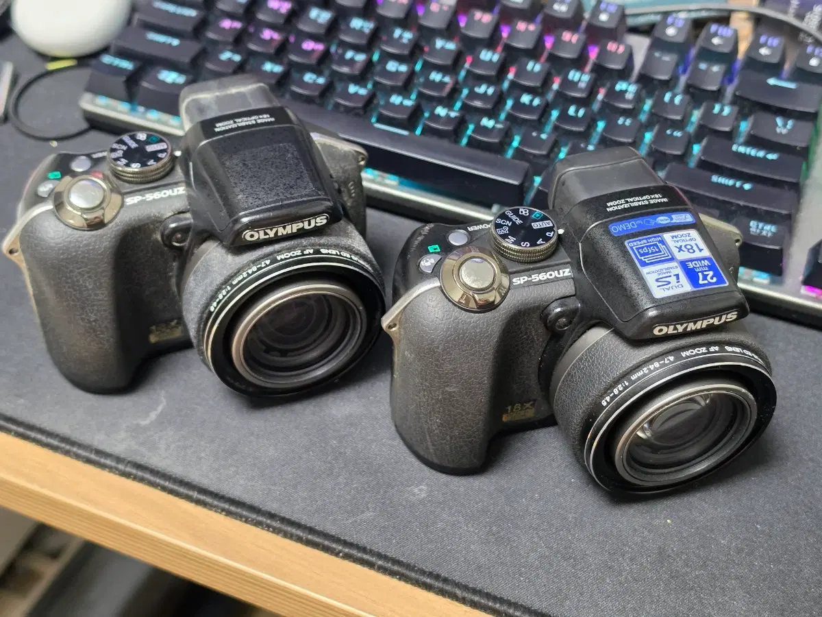 고장품 올림푸스 SP-560UZ 디지털 카메라 2대