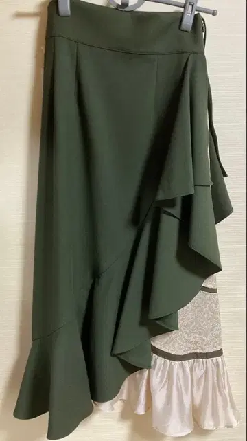 진격의 거인 마이라 클래식 MAYLA 아이코닉 스커트