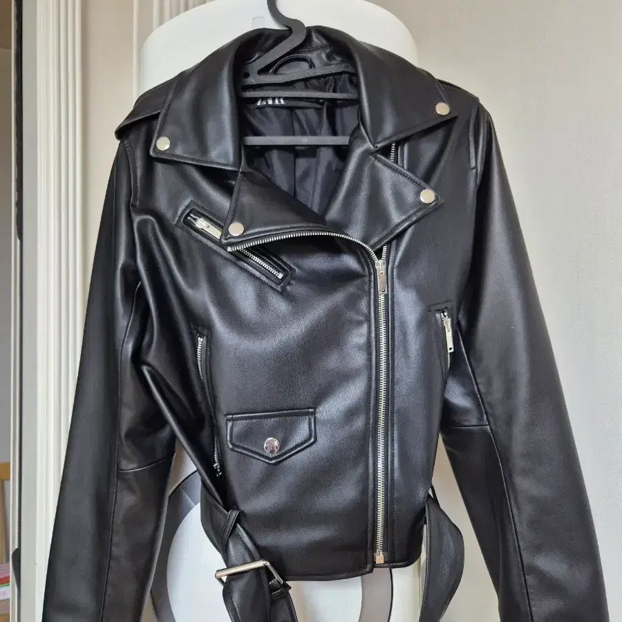 ZARA 블랙 레더 라이더 자켓 (L)