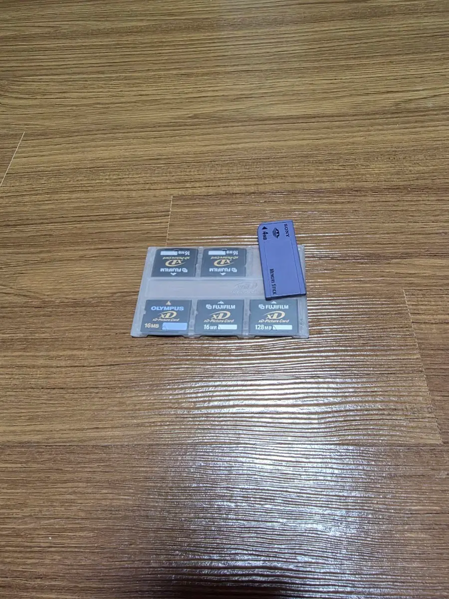 빈티지 디지털 카메라 메모리 카드