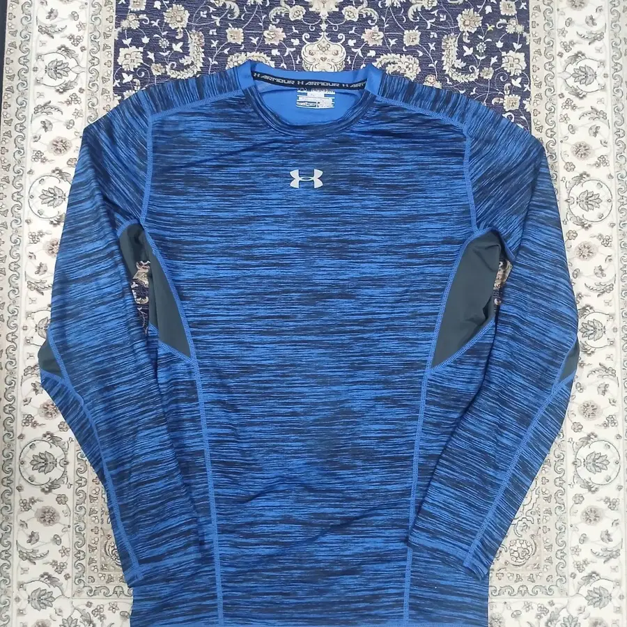 (2XL / 110) 언더아머 히트기어 컴프레션 머슬핏 긴팔 블루블랙