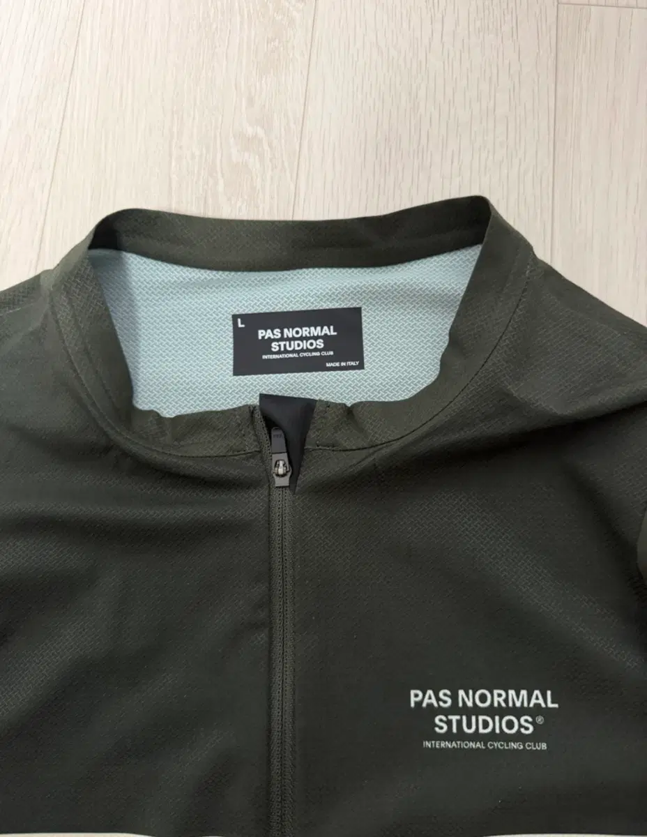 PAS NORMAL STUDIOS 사이클링 저지 L