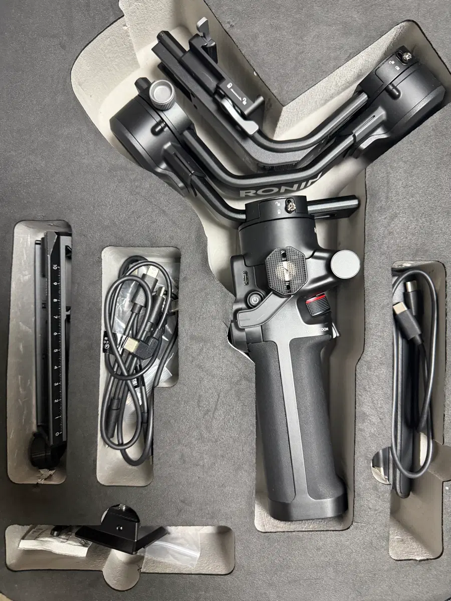 DJI 로닌 RSC2 카메라 짐벌