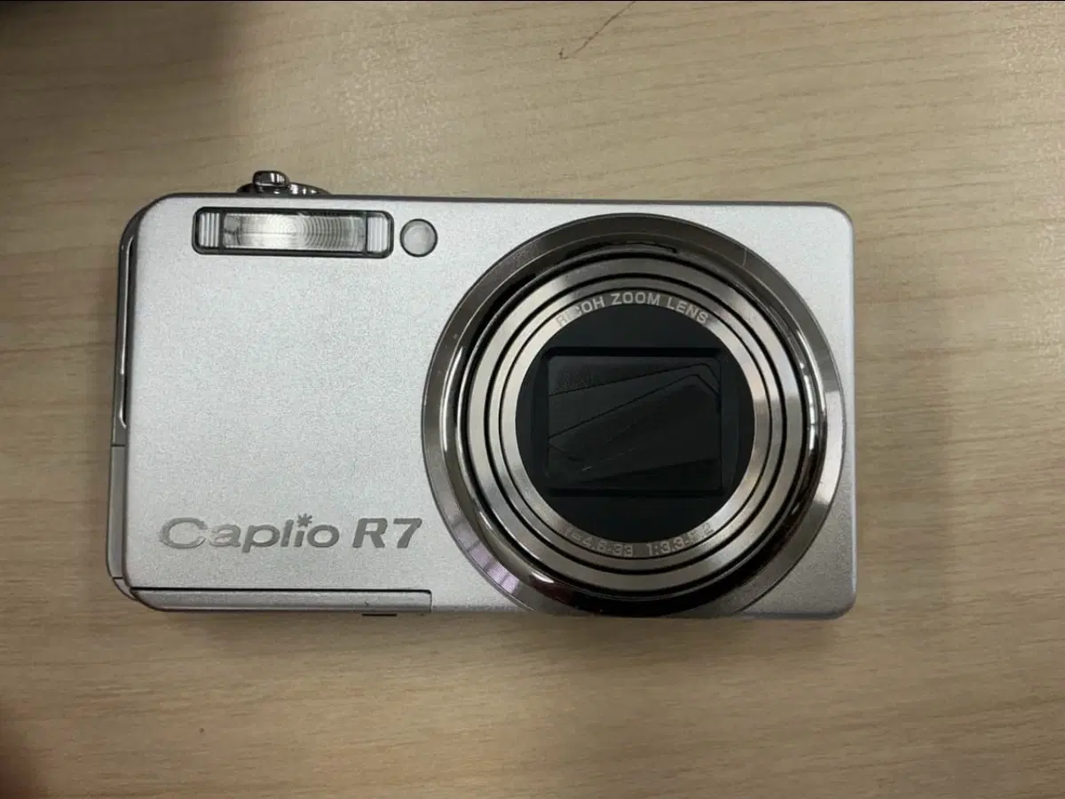 리코 ricoh r7 실버 장원영 방지민 디카