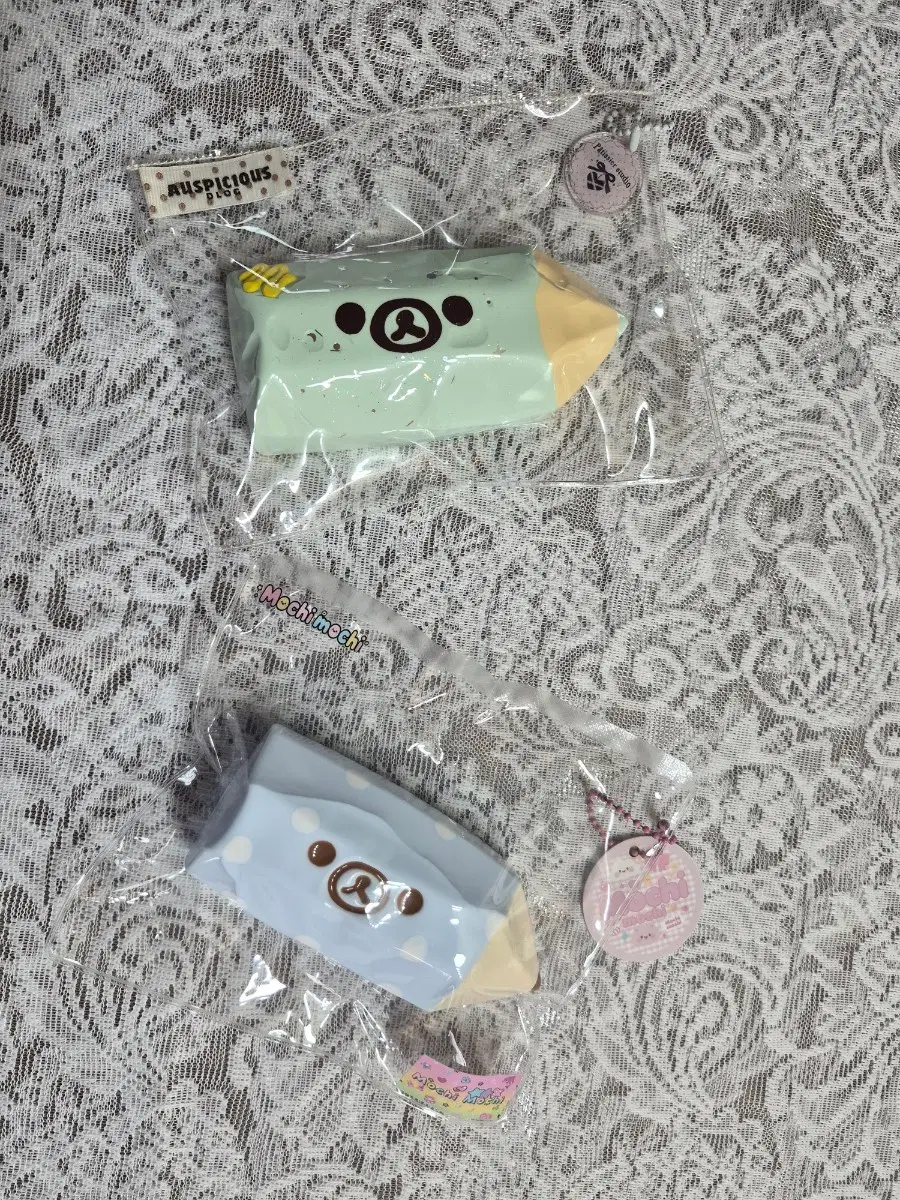 브랜드 'Desserter 샵' 및 'mochi  mochi' 연필모양 말랑이 **일괄 가격 입니다** [ 개당 14,000원/ 개별구매 가능함]