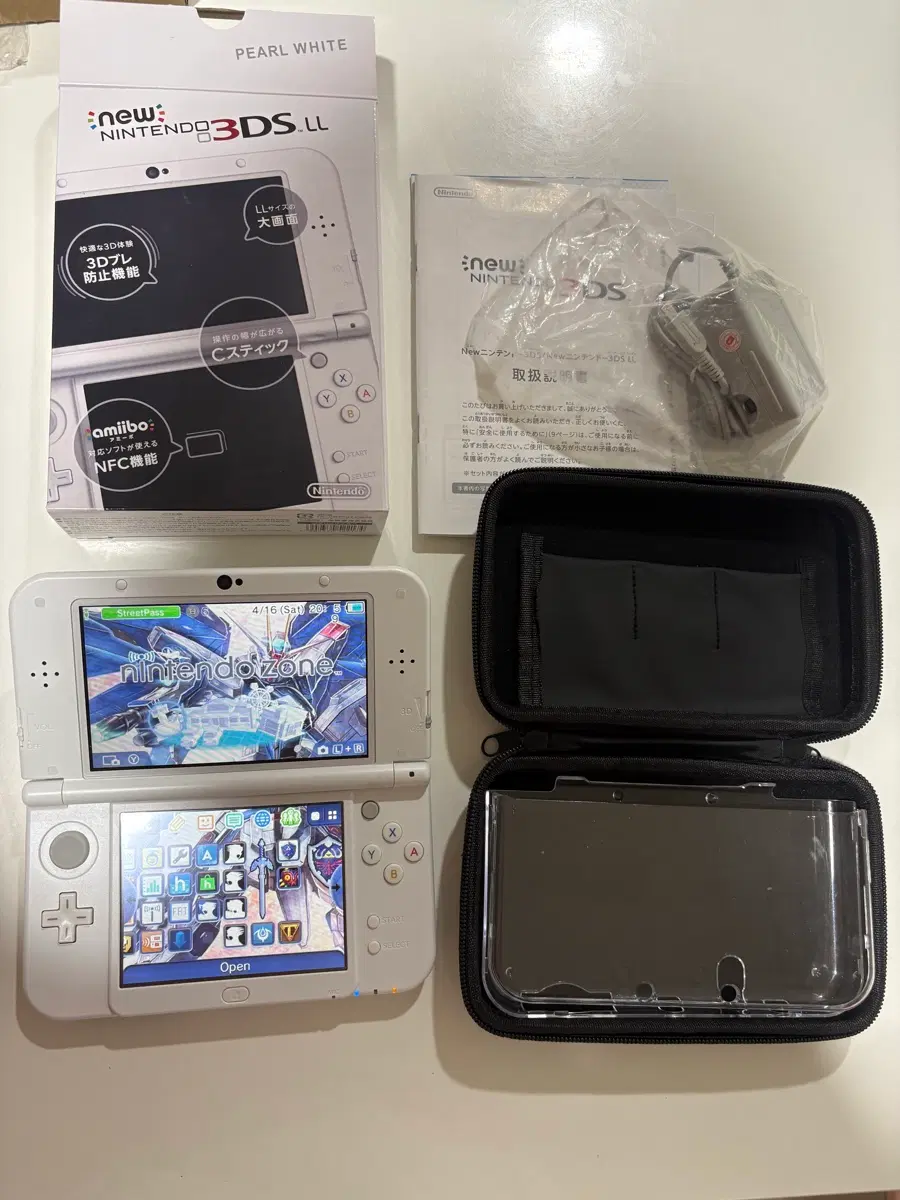 뉴 닌텐도 3DS LL 펄화이트 본체 + 케이스 포함